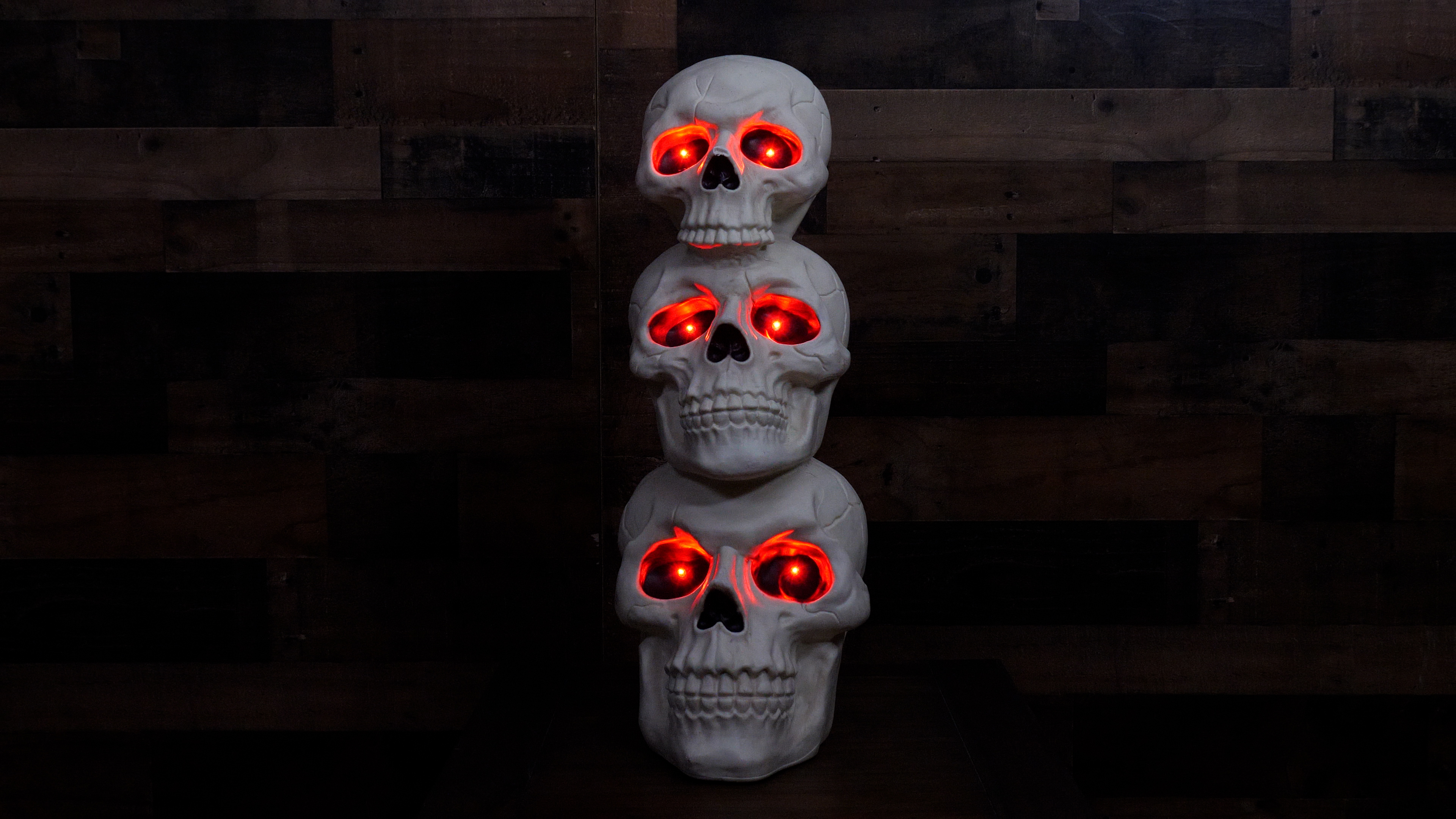 SNZ19113 27 Light Up Skull Totem Decoration